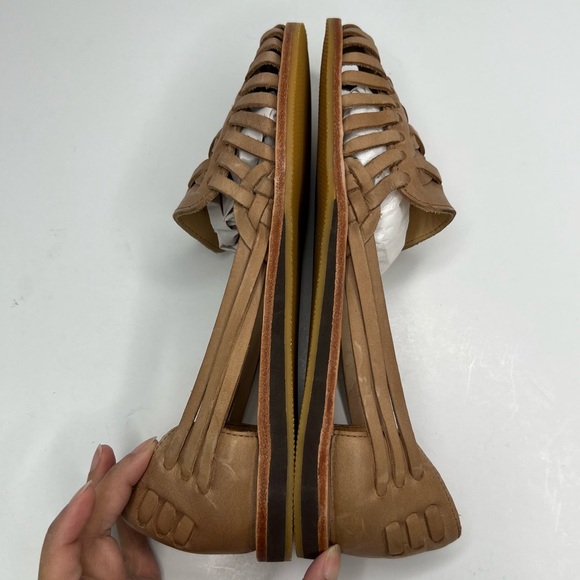 Nisolo Huarache Sandal in Almond Brown Size 8 - Picture 12 of 14